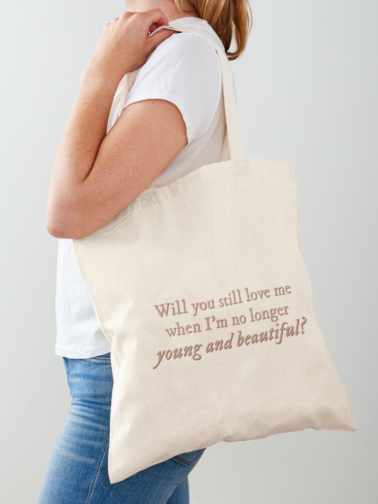 Young and Beautiful Lana del R - Luxury Bags For Young Women recension och pris