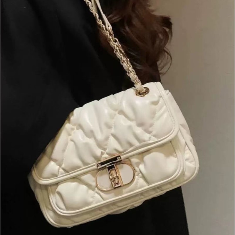 Elegant Pleated Chain Handbag  - Quiet Luxury Bags Crossbody recension och pris