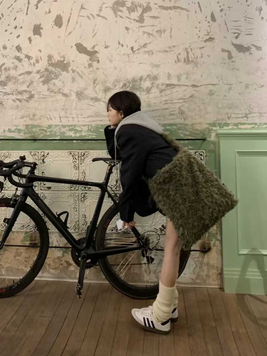 Retro Original Messia Girl Aut - Luxury Bags For Young Women recension och pris