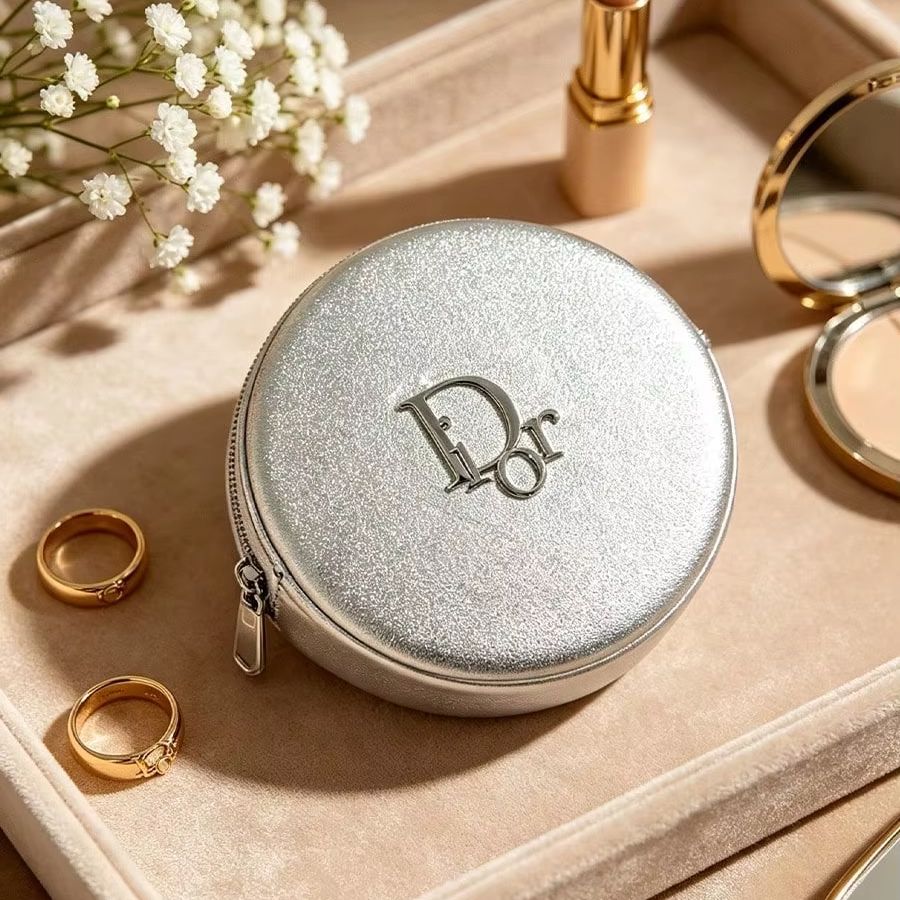 Dior Silver Round Waterproof P - Luxury Bags Dior recension och pris
