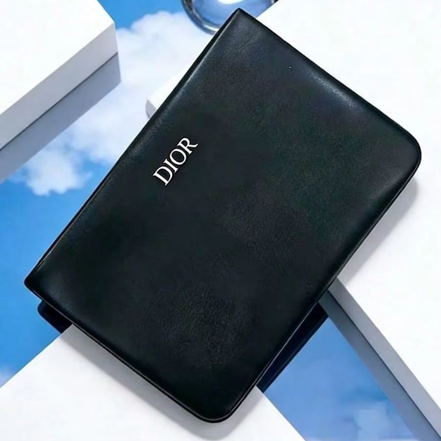 Dior’s Bag Unique Black Leathe - Luxury Bags Dior recension och pris